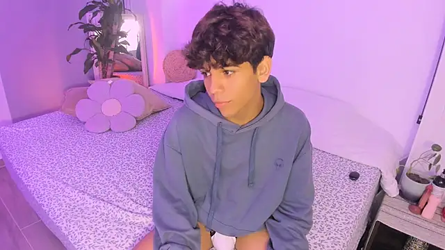 Živý XXX chat Samy_Twink