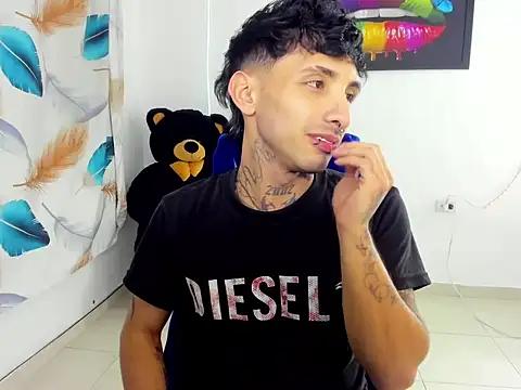 felix_mSqueen Chat XXX live
