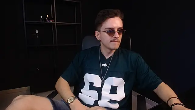 FelixStarkk Live XXX Chat