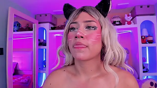 miss___megan Chat XXX live