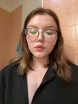 Chat XXX Live TrishaMoons