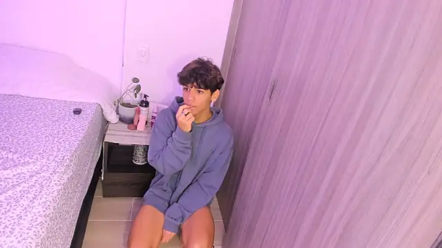 Samy_Twink Live XXX-chat