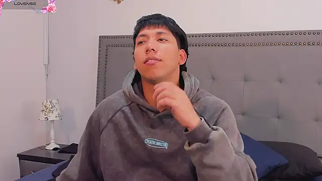 jhoan_evanss' Live XXX Chat