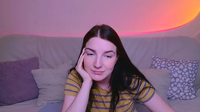 AliceChanel Chat XXX in diretta