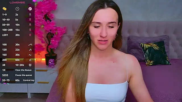 JasminUqueen Chat XXX in diretta