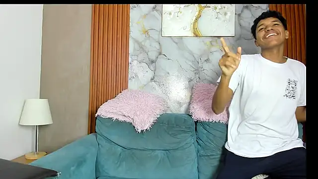 BOUL_GUYS' Live XXX Chat