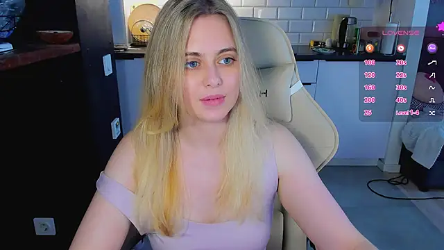 blonde_kellyyのライブXXXチャット