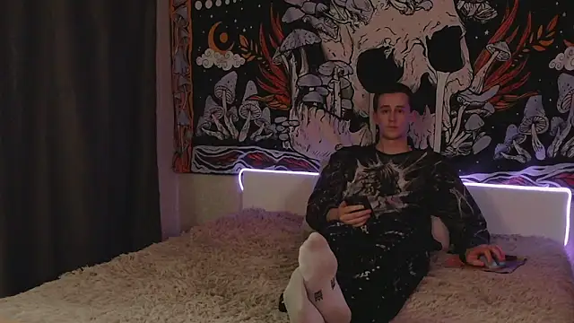 Deshman élő XXX-chatje