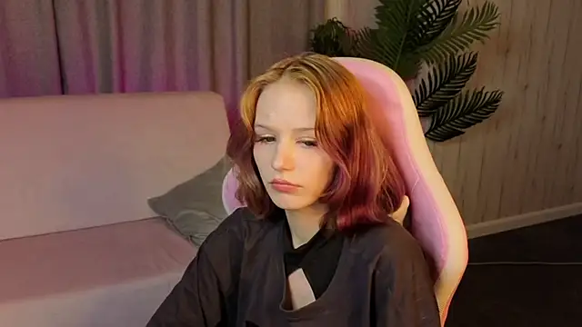 AliceJohansone XXX чат на живо