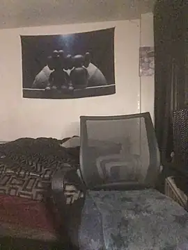 slimgod13 élő XXX-chatje