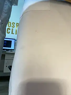 Show de secretly_masturbating na webcam