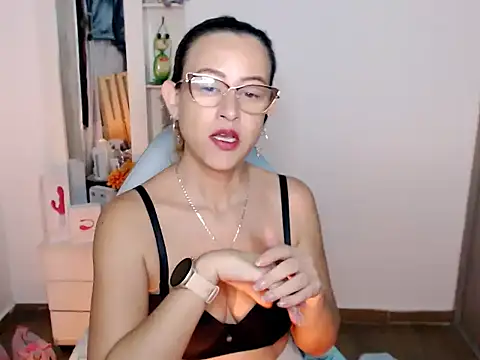 BOREAL_MOON's Live XXX Chat