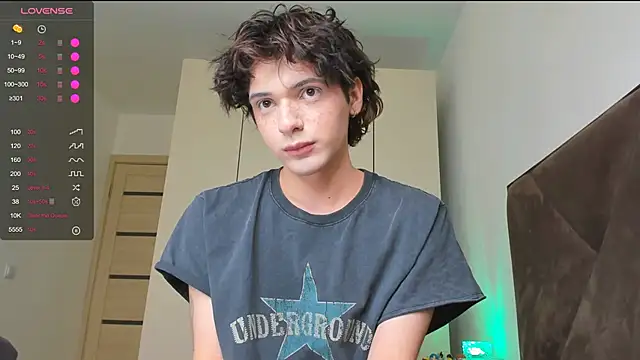 XXX chat uživo modela colestorms