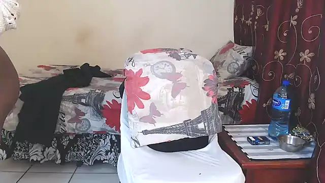 Chat +18 de Moiii_Lekker_Meddei ao vivo