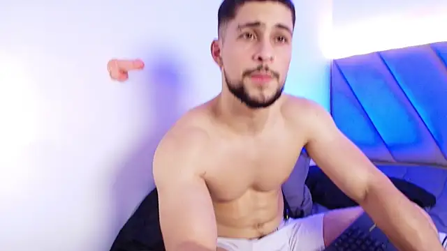 Chatroom XXX en direct de valenssio_moretti