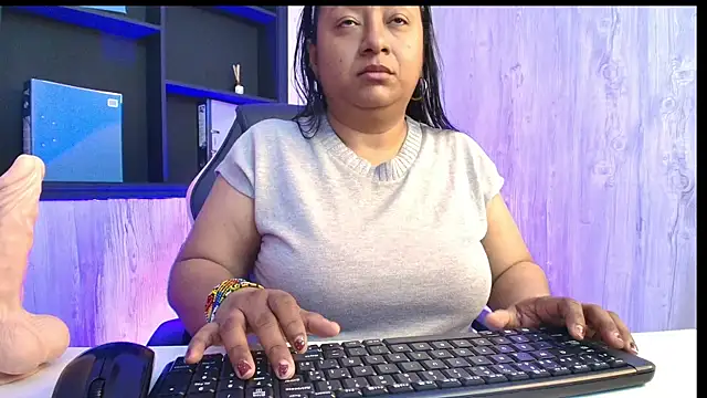 Rachell_Carter élő XXX-chatje