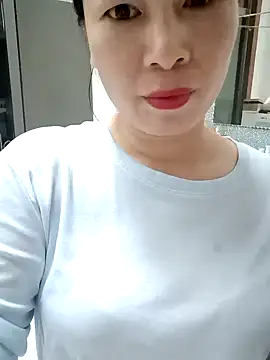 mimi2052 现场XXX聊天
