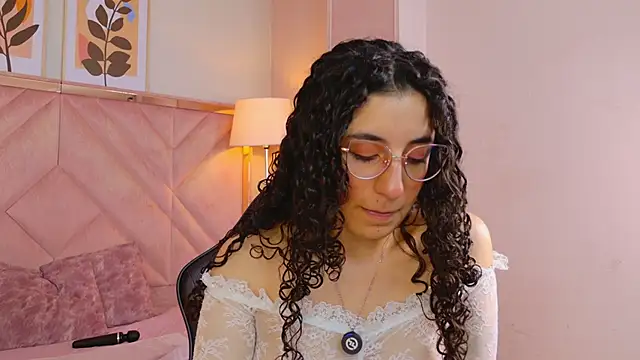 Chat XXX en directo de DemiJones_