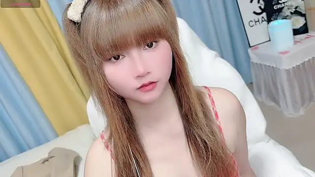di-or- Live XXX-Chat