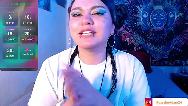Chat XXX en directo de RossalieAdam24