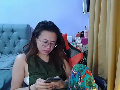 crizzybel Adlı Modelin Canlı XXX Sohbeti