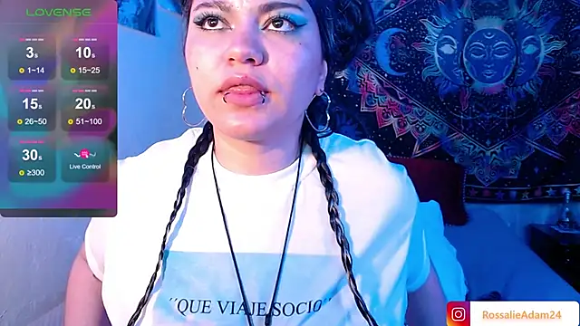 Chat XXX en directo de RossalieAdam24