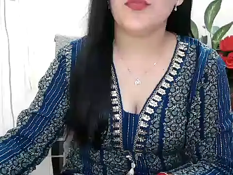 _chitranshi élő XXX-chatje