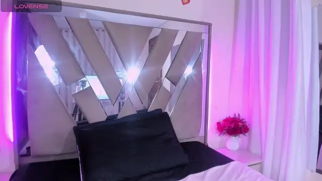casey_lorens XXX чат на живо