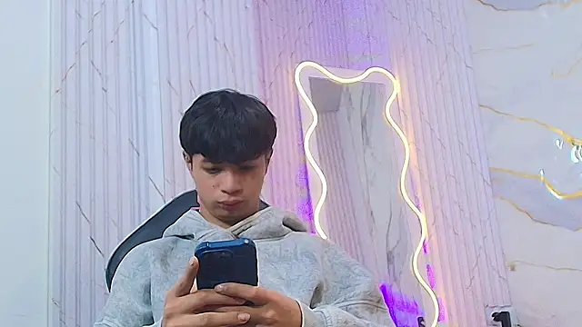 Chat +18 de Spark_tay ao vivo
