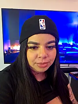 دردشة MiahJoness الجنسية المباشرة