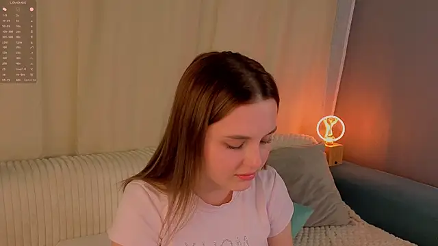 LorriMonz Adlı Modelin Canlı XXX Sohbeti
