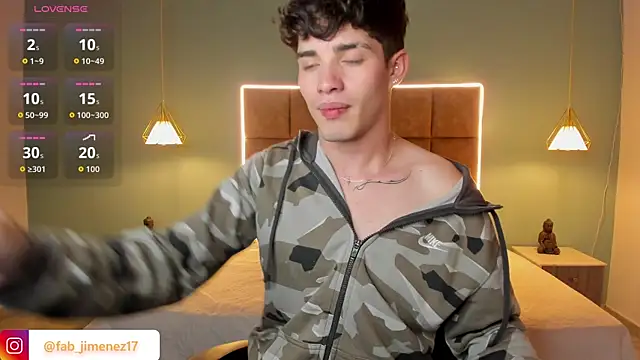 عرض كام AlejooTwink