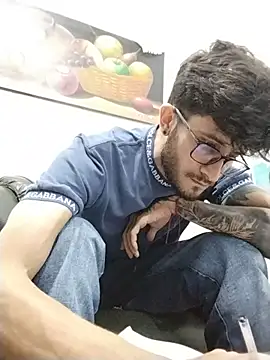 Loggan_donnelly's Live XXX Chat