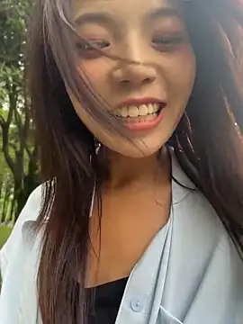 susu_kara Adlı Modelin Canlı XXX Sohbeti