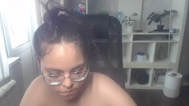 Anda_here élő XXX-chatje