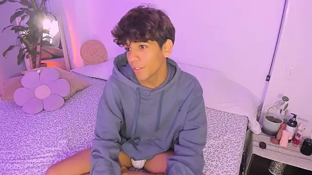 Samy_Twink Live XXX-chat