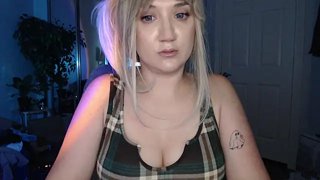 GoddessEmmy Live XXX Chat