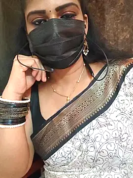 soundharya_tamil's Live XXX Chat