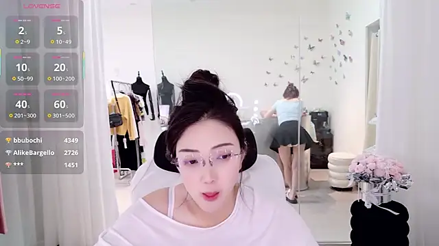 yangyang-777 webkamerás műsora