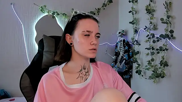 צ'אט XXX בשידור חי של Elastikisss