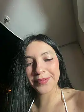 Miel_rousse Adlı Modelin Canlı XXX Sohbeti