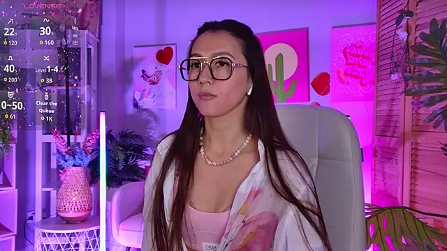 Chat XXX en directo de LanaBaker