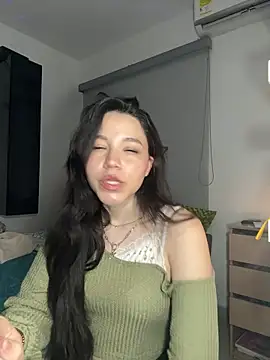 _RubyNoir_ Adlı Modelin Canlı XXX Sohbeti