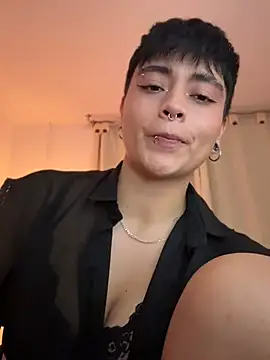 Chriss_gomez2 Adlı Modelin Canlı XXX Sohbeti