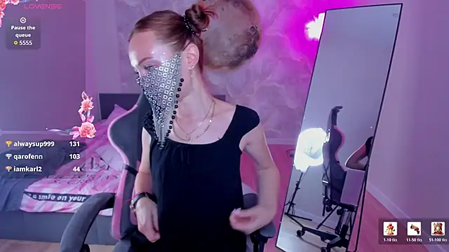 Margo_Kelly XXX чат на живо
