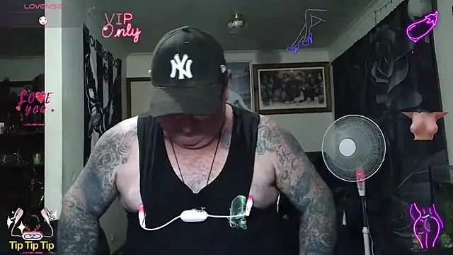 KINKYBLUEYES69のウェブカメラショー