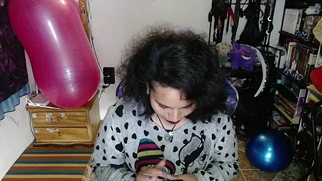 kureiji_hentaii's Live XXX Chat