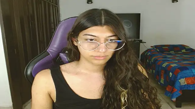 Alanni_parker élő XXX-chatje