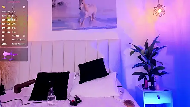 _Emily_Queen Chat XXX live