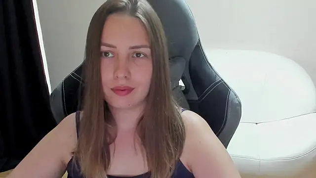 Mia_shy1 Chat XXX in diretta